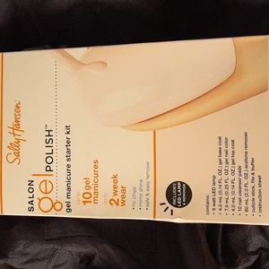 New! Sally Hansen kit